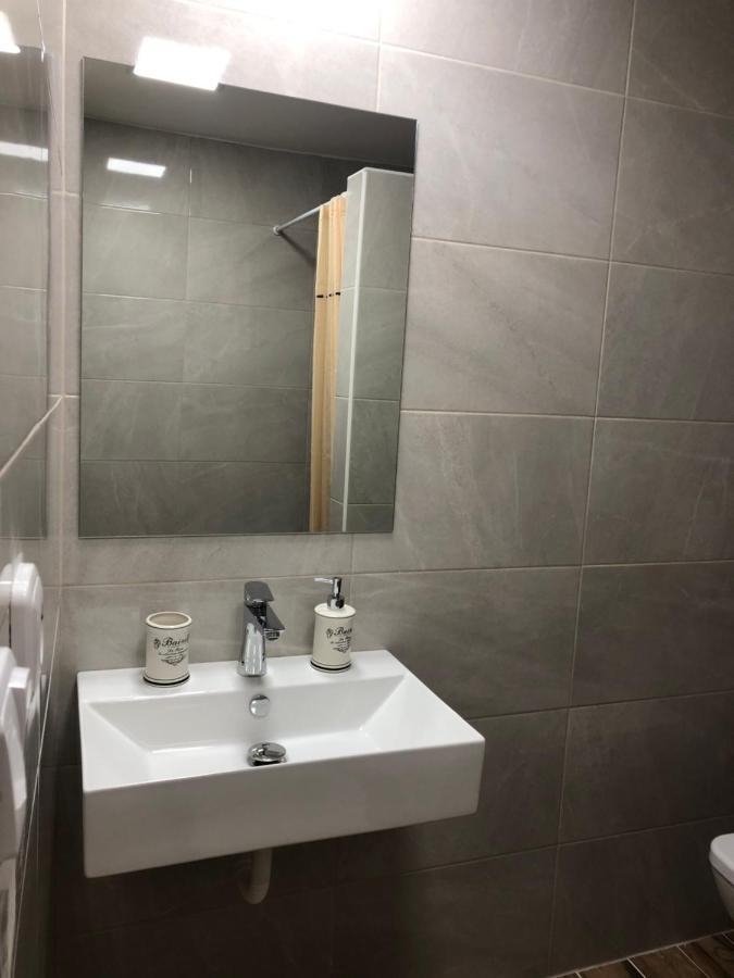 Guesthouse Zlaty Hrozen Česká Lípa Buitenkant foto