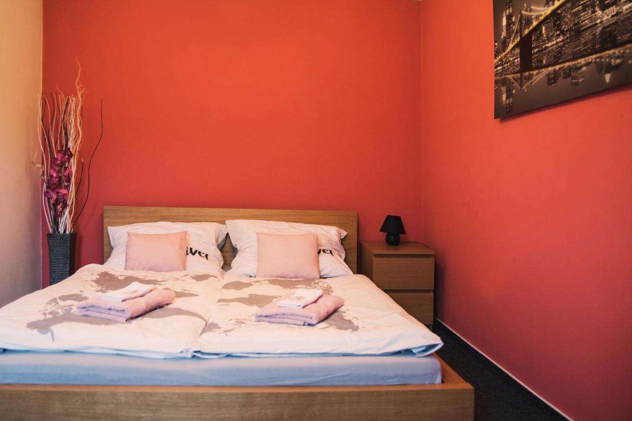 Guesthouse Zlaty Hrozen Česká Lípa Buitenkant foto